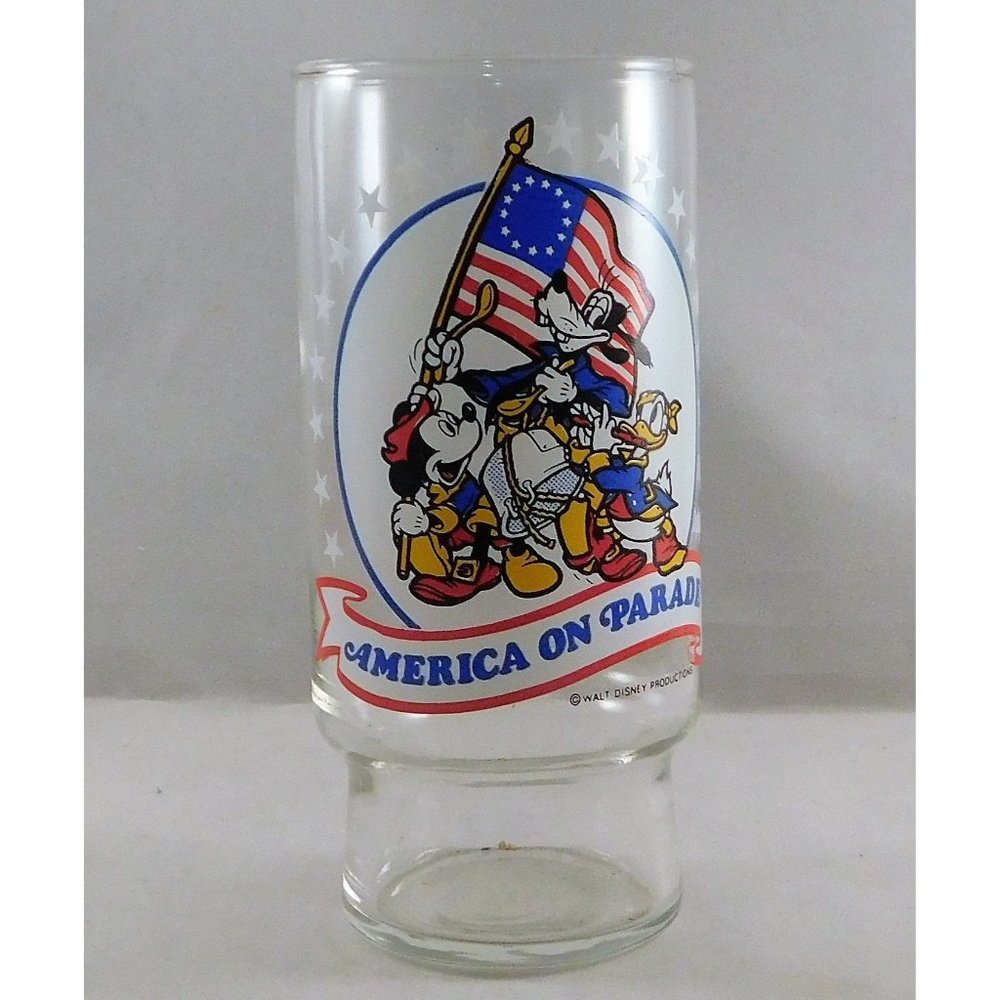 Vintage 1976 Walt Disney America on Parade Glass Coca-Cola Bicentennial Glass